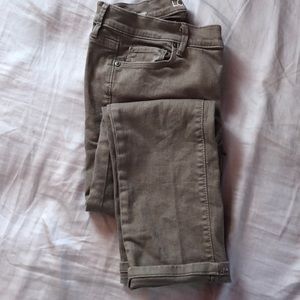 Ann Taylor LOFT modern cuffed crop jeans